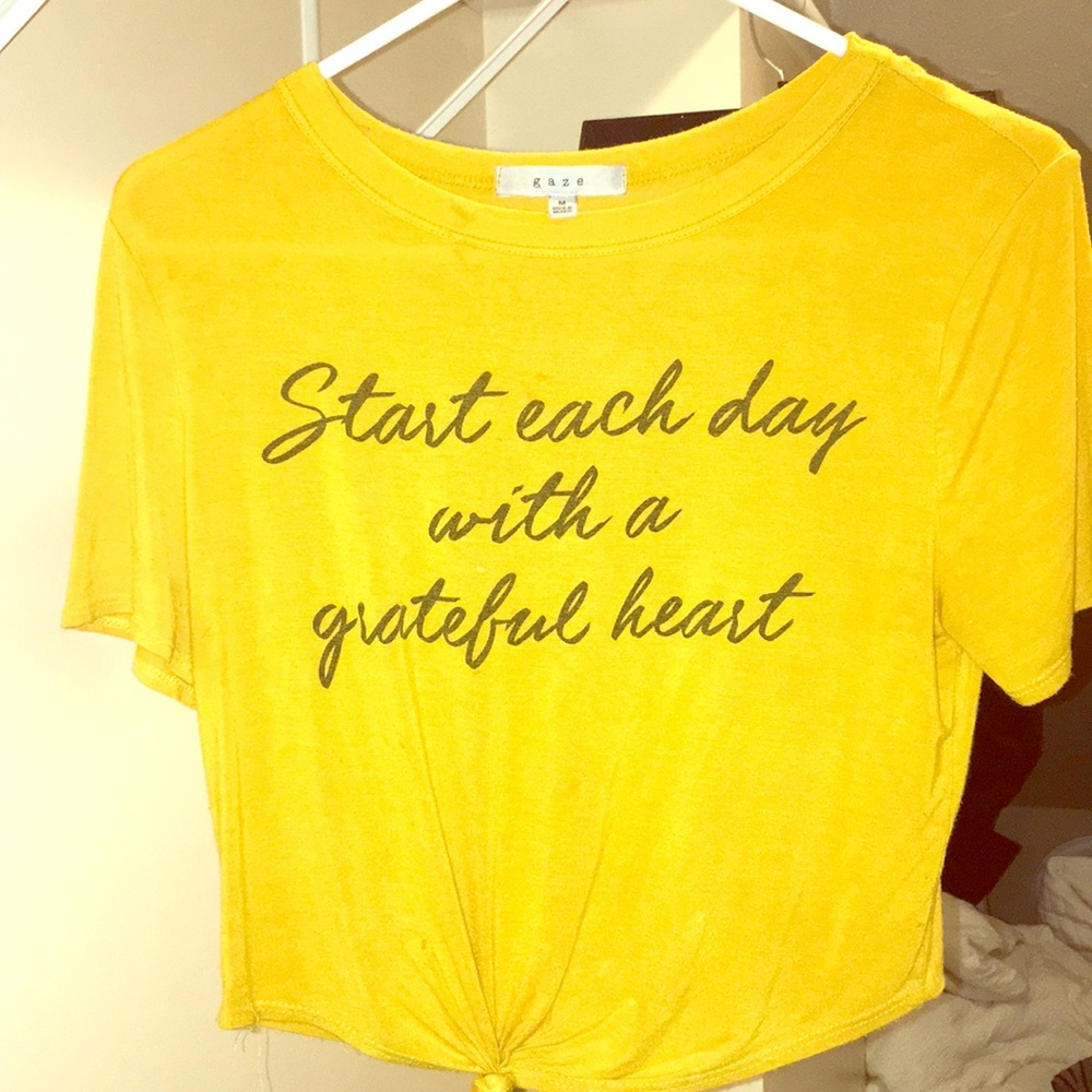 “Start each day with a grateful heart” Crop Top